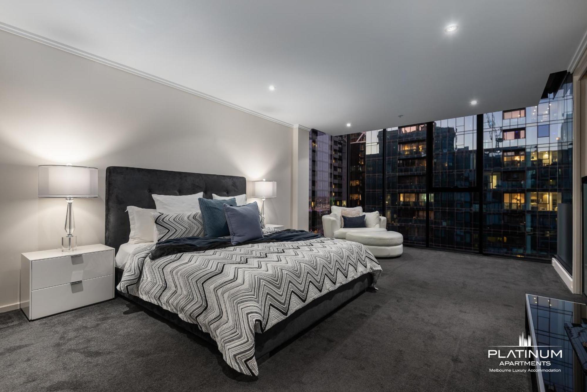 Platinum Luxury Stays The Grande Large 4 Brm 3 Bath Apt Apartment Melbourne